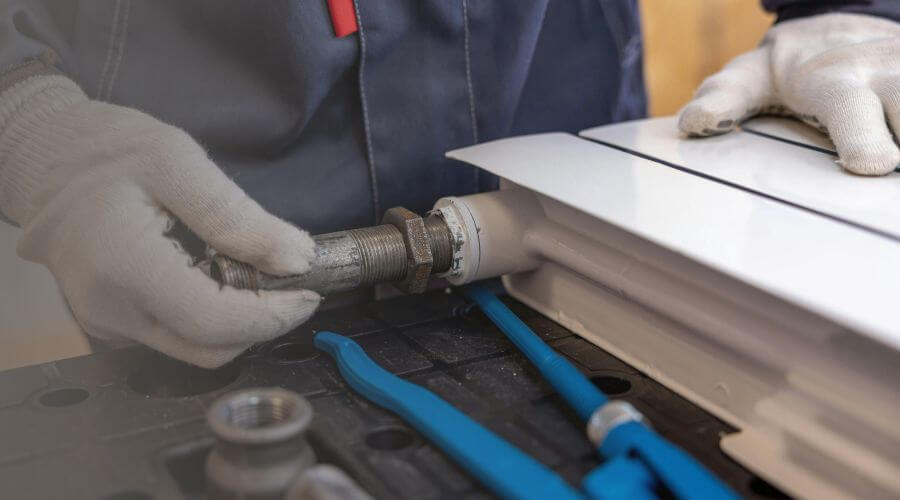 Expert burst pipe repair services in Beaverdam, OH